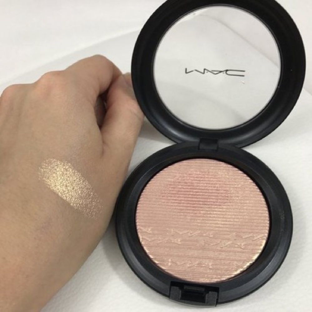 MAC Highlighter - Picture 2 of 4